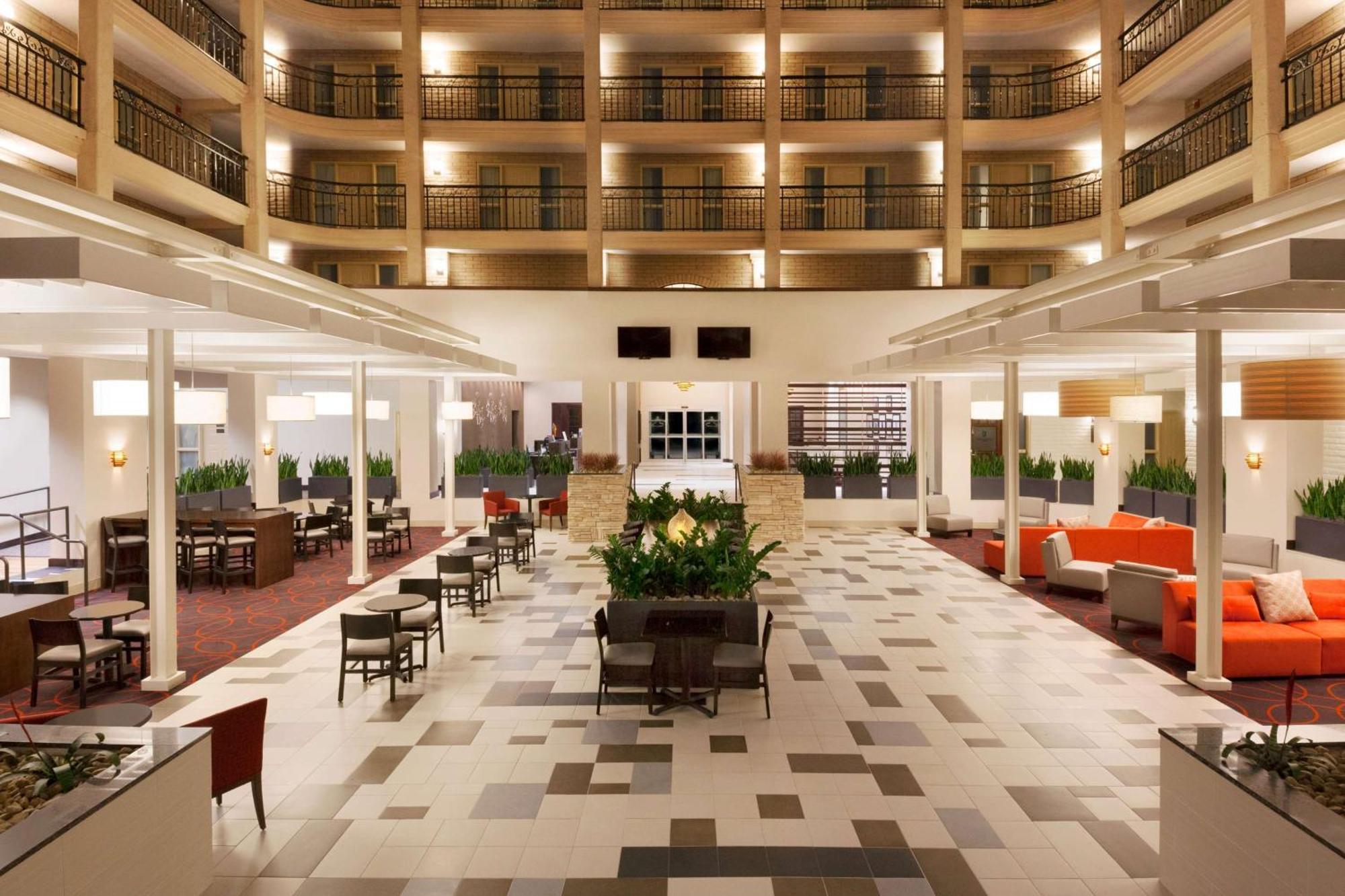 Embassy Suites Μπατόν Ρουζ Εξωτερικό φωτογραφία