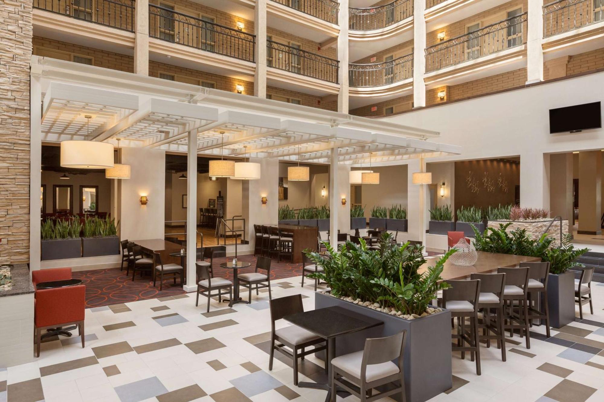 Embassy Suites Μπατόν Ρουζ Εξωτερικό φωτογραφία