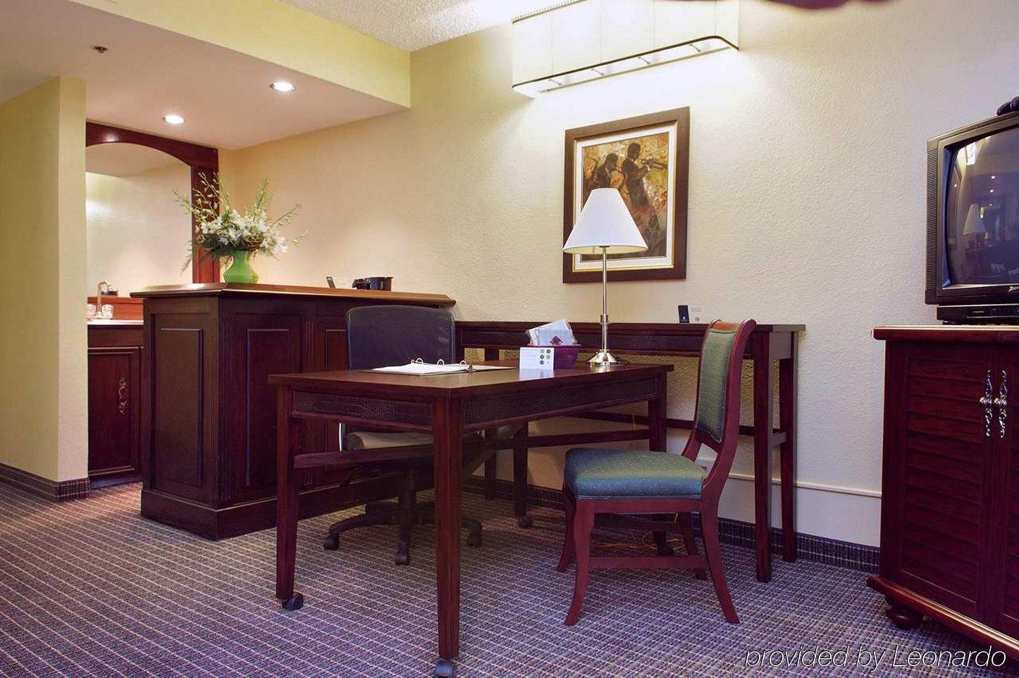 Embassy Suites Μπατόν Ρουζ Εσωτερικό φωτογραφία