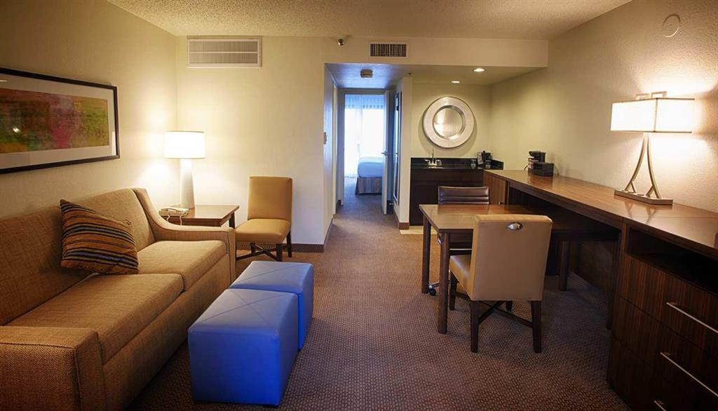 Embassy Suites Μπατόν Ρουζ Δωμάτιο φωτογραφία